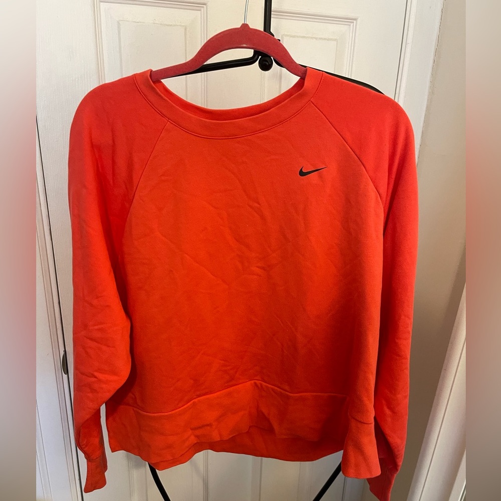 Nike Cutout Sweatshirt